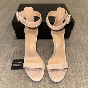 Banana Republic suede nude heel with box